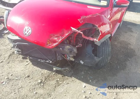 2014 Volkswagen Beetle 2.5L z USA, uszkodzony, nr VIN 3VW5P7ATXEM801815